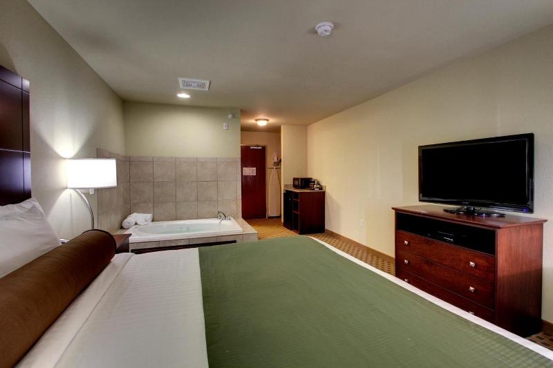 Cobblestone Inn & Suites - Bottineau image 7