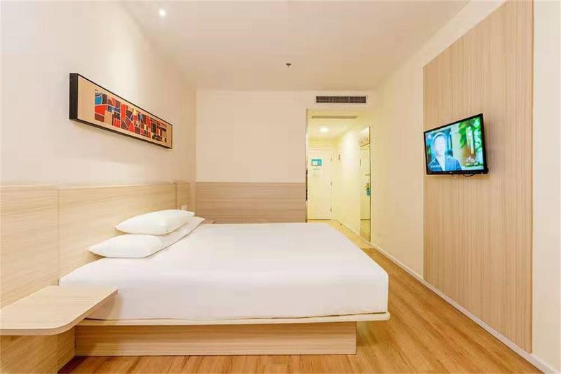 Bed room