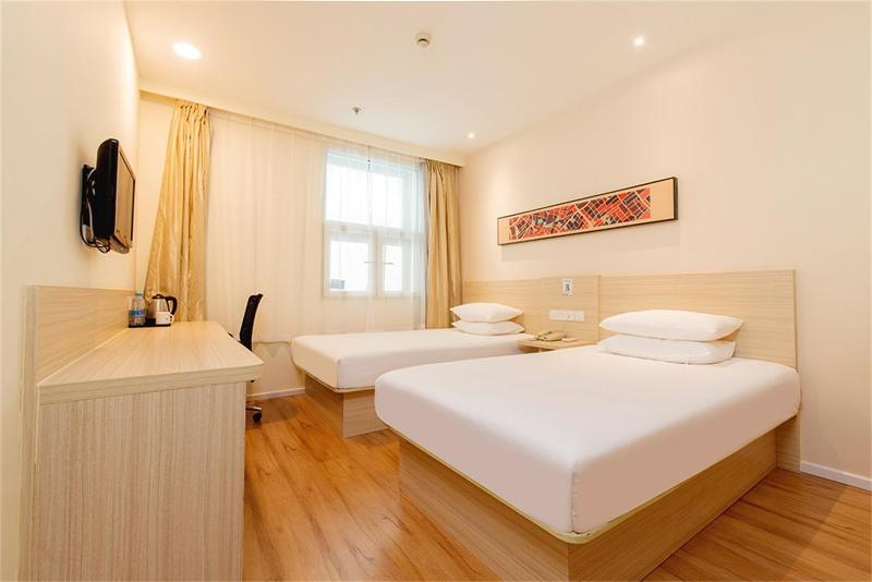 Bed room