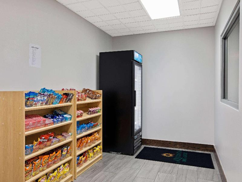 La Quinta Inn & Suites by Wyndham Omaha Airport