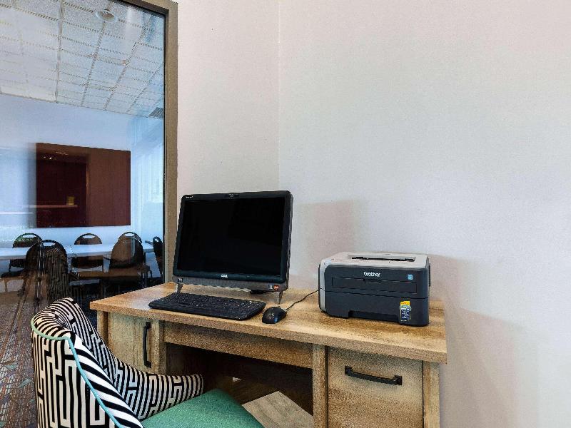 La Quinta Inn & Suites by Wyndham Omaha Airport