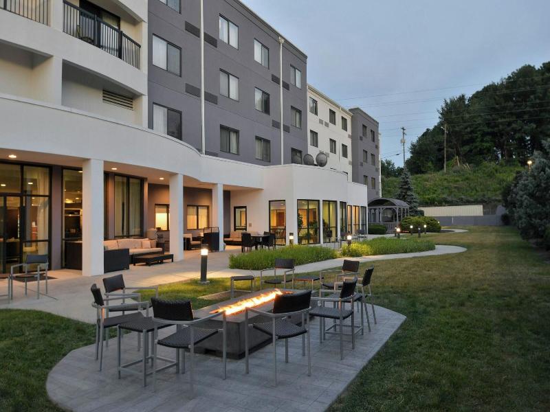 Courtyard By Marriott Harrisburg Hershey image
