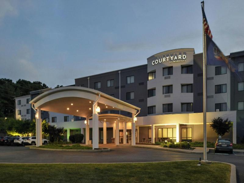 Courtyard By Marriott Harrisburg Hershey image