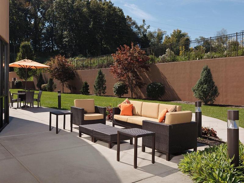 Courtyard By Marriott Harrisburg Hershey image