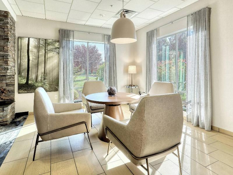 Fairfield Inn & Suites by Marriott Harrisburg West image
