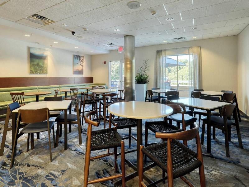 Fairfield Inn & Suites by Marriott Harrisburg West image