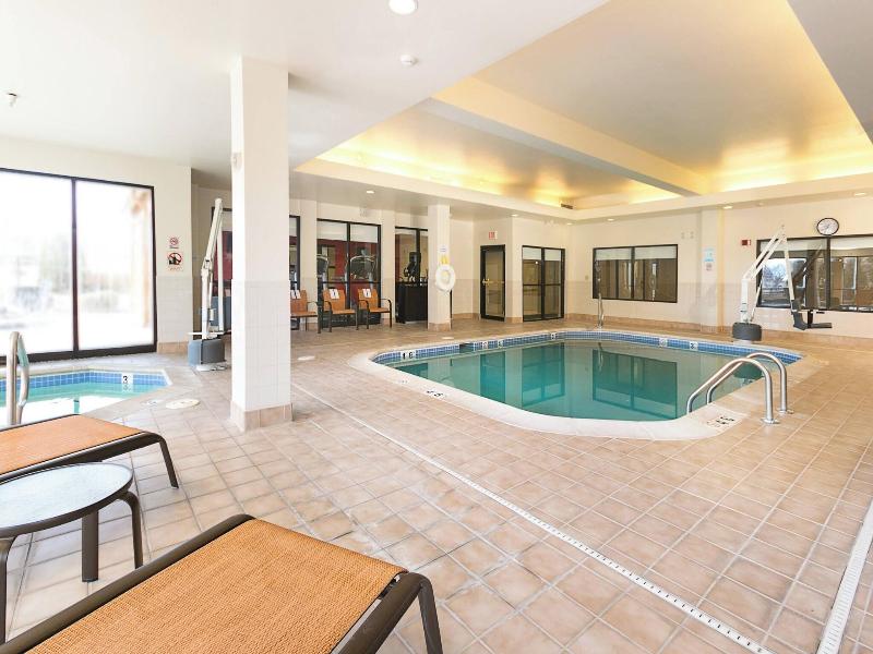 Courtyard by Marriott Kansas City East/Blue Spring
