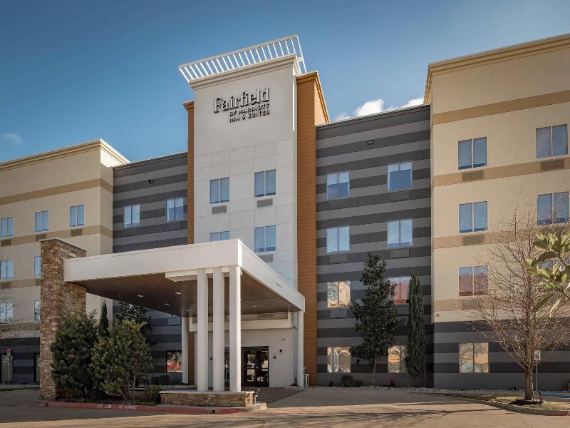 Fairfield Inn & Suites by Marriott Fort Worth Nort image