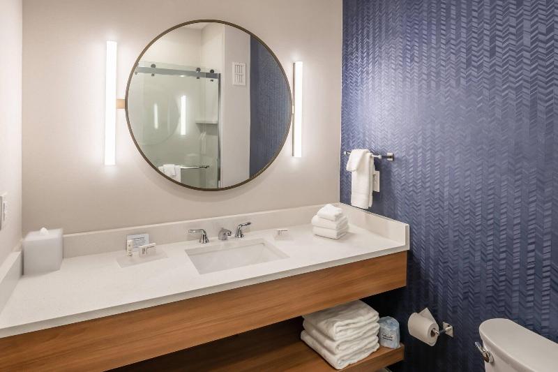 Fairfield Inn & Suites by Marriott Fort Worth Nort image