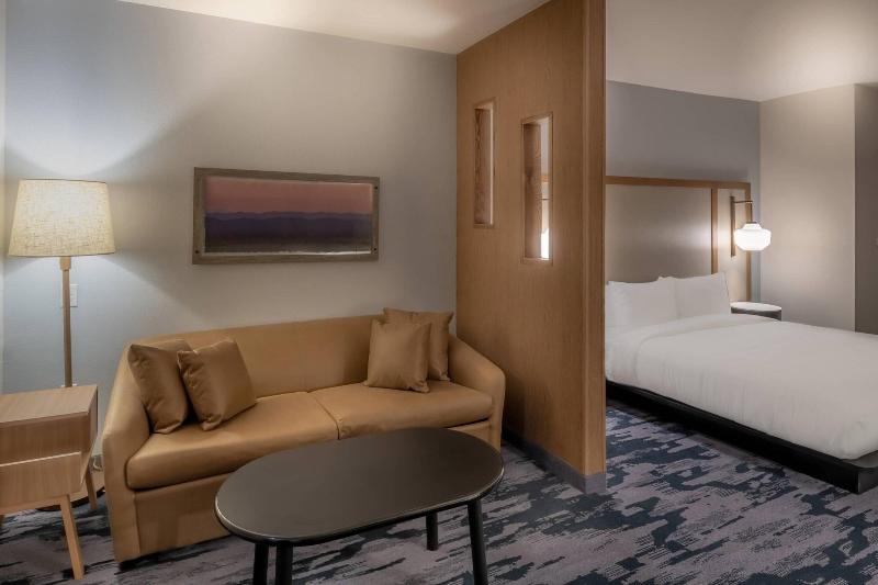 Fairfield Inn & Suites by Marriott Fort Worth Nort image