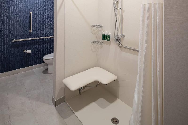 Fairfield Inn & Suites by Marriott Fort Worth Nort image