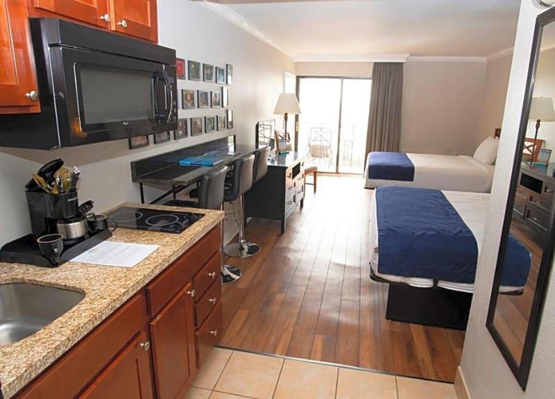 Aqua Beach Inn image