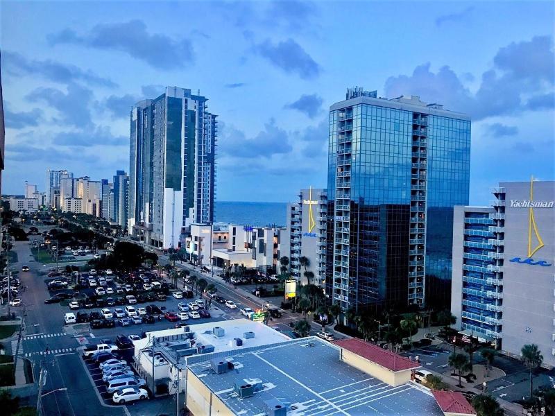Aqua Beach Inn