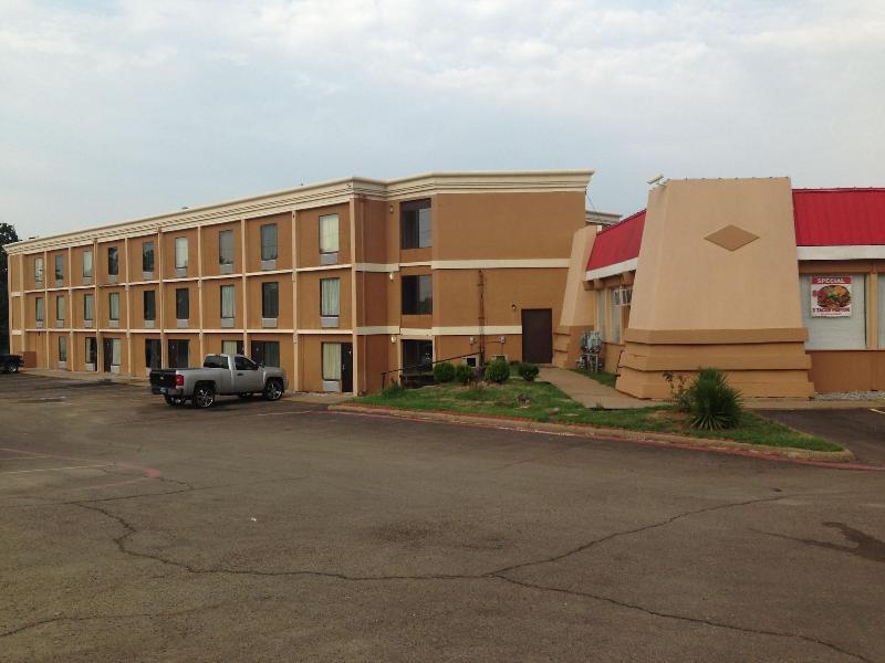 Executive Inn image