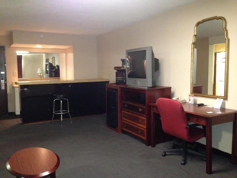 Executive Inn image