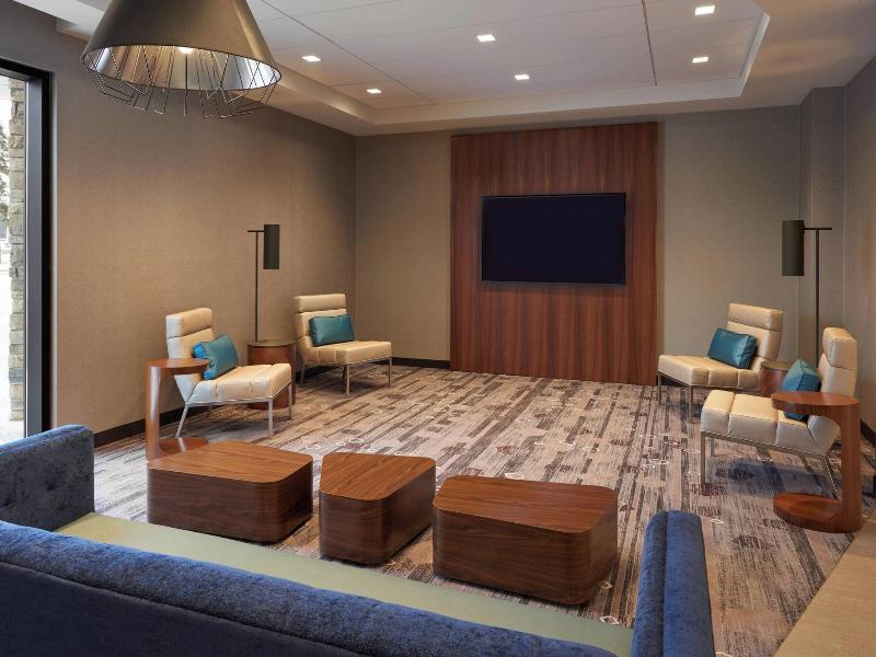 Courtyard By Marriott Oshawa image