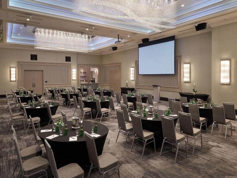 Courtyard By Marriott Oshawa image