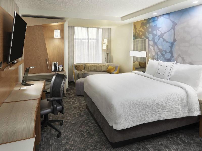 Courtyard By Marriott Oshawa image