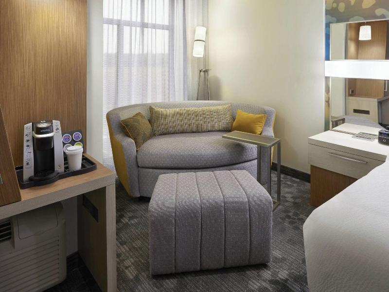 Courtyard By Marriott Oshawa image