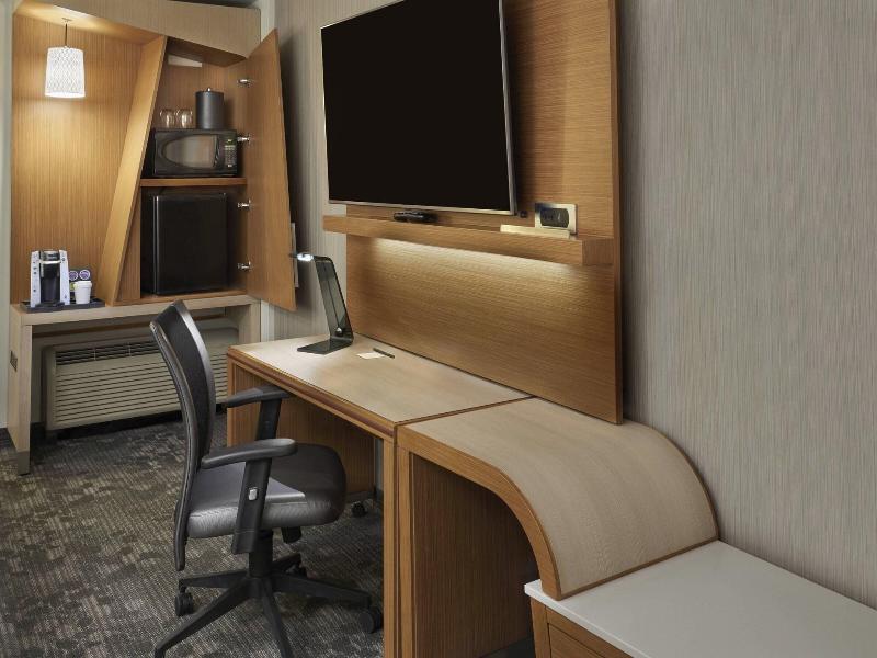 Courtyard By Marriott Oshawa image