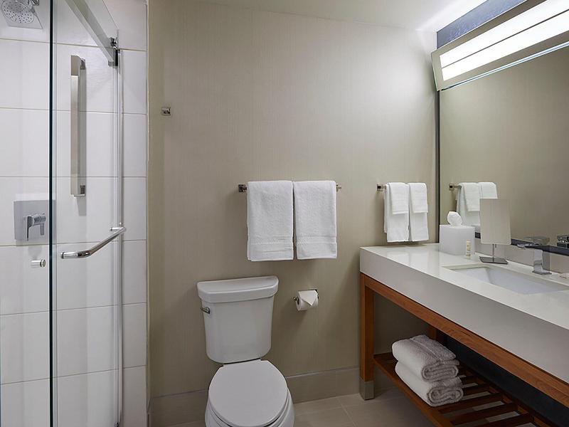 Courtyard By Marriott Oshawa image