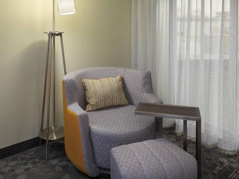 Courtyard By Marriott Oshawa image