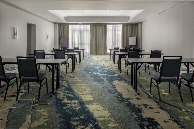 Courtyard By Marriott Jekyll Island image