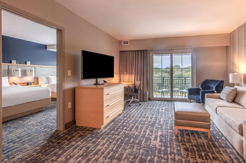 Courtyard By Marriott Jekyll Island image