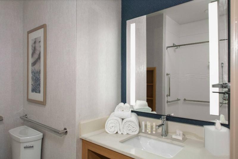 Courtyard By Marriott Jekyll Island image