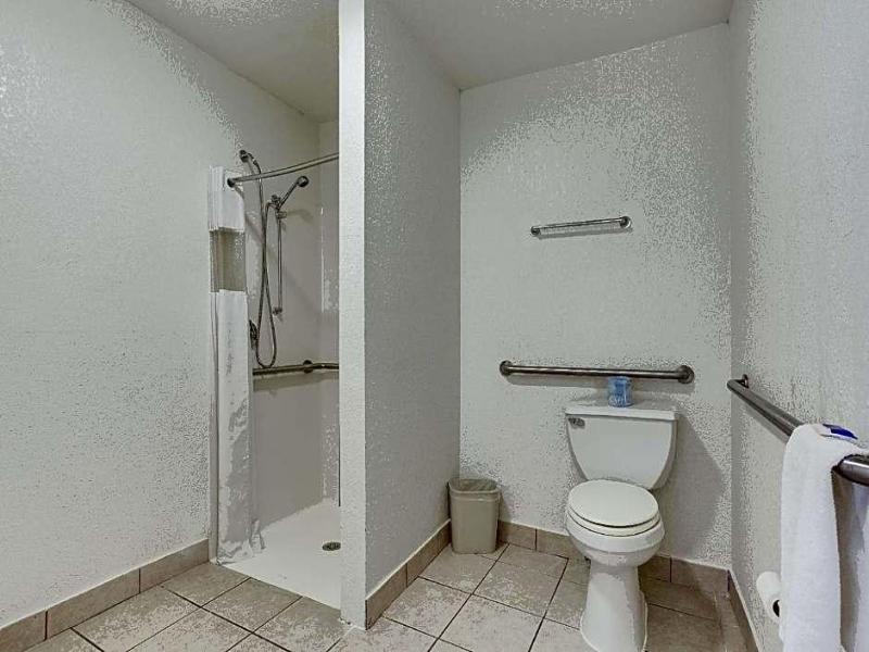 Motel 6 El Paso, TX - West image