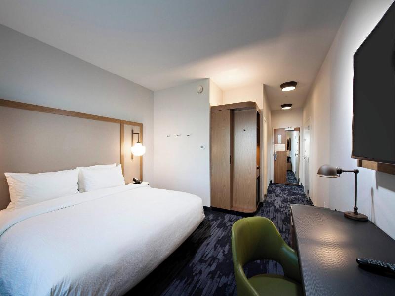 Fairfield Inn & Suites by Marriott Dayton North image