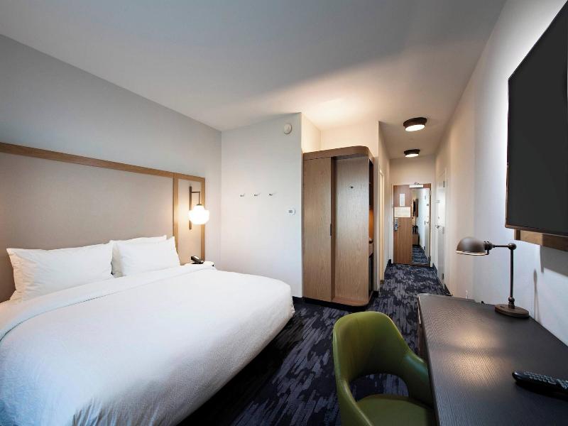 Fairfield Inn & Suites by Marriott Dayton North image