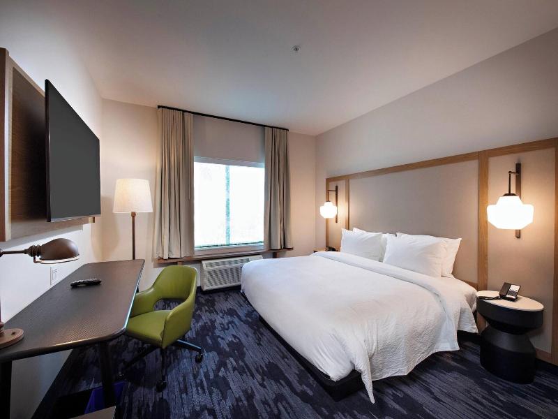Fairfield Inn & Suites by Marriott Dayton North image