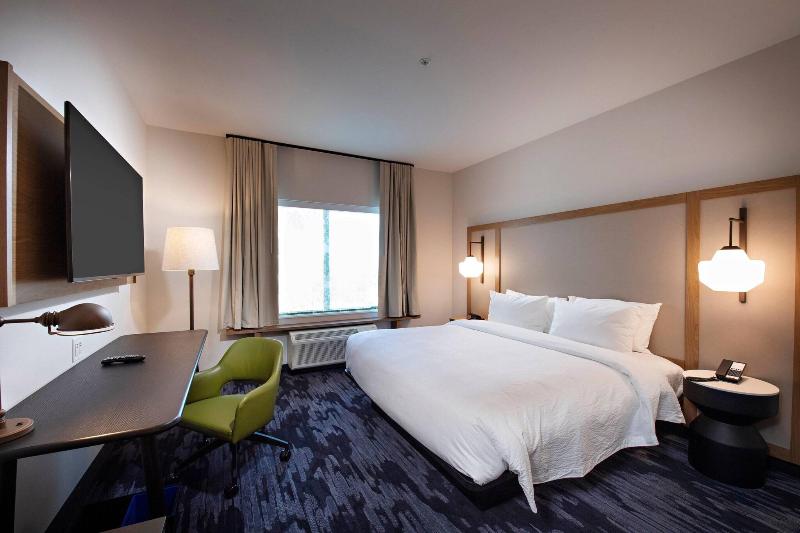 Fairfield Inn & Suites by Marriott Dayton North image
