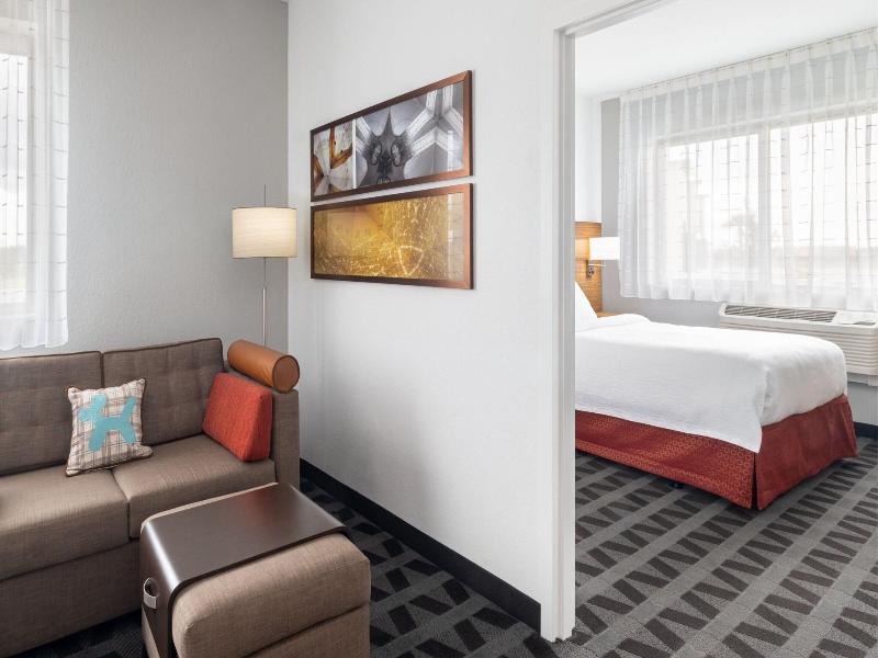 Towneplace Suites By Marriott Venice image