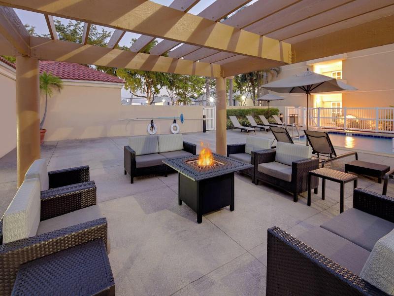 Courtyard by Marriott Fort Lauderdale North/Cypres image