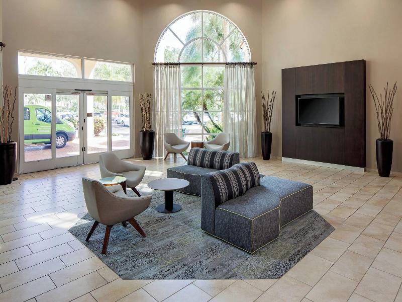 Courtyard by Marriott Fort Lauderdale North/Cypres image