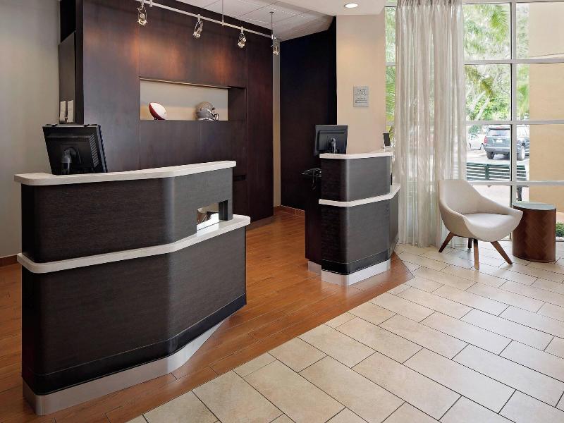Courtyard by Marriott Fort Lauderdale North/Cypres image