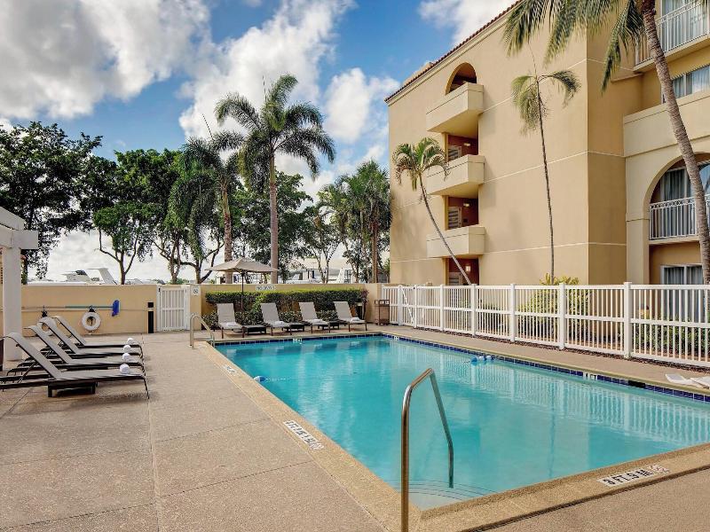 Courtyard by Marriott Fort Lauderdale North/Cypres image