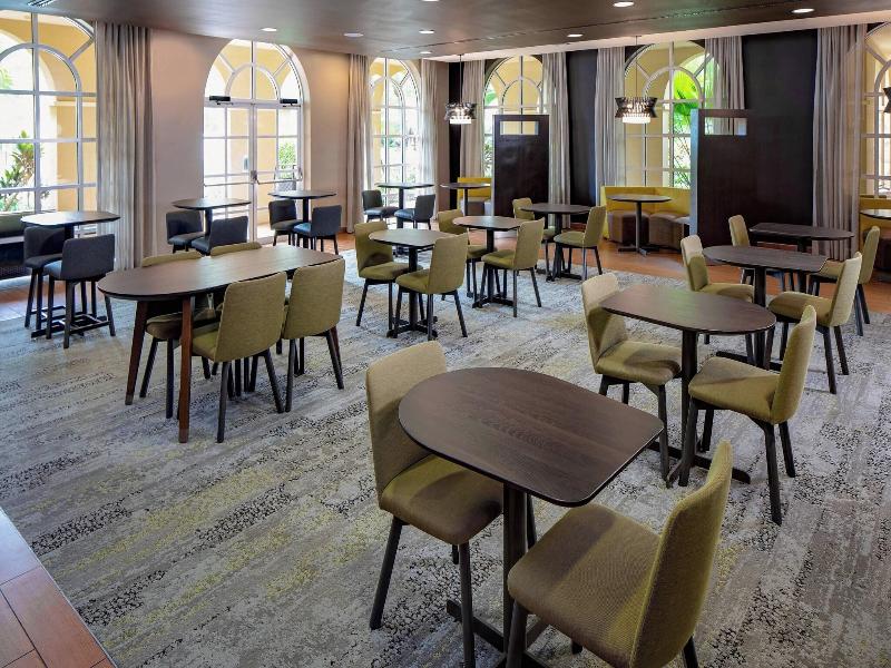 Courtyard by Marriott Fort Lauderdale North/Cypres image