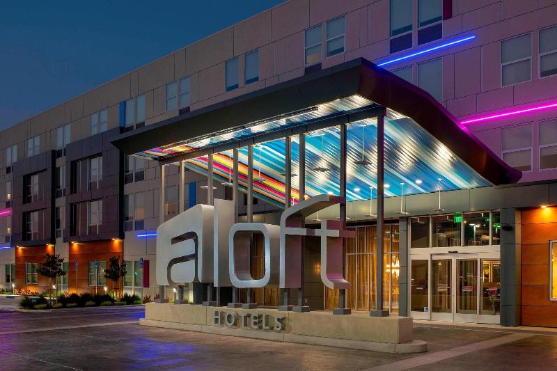 Aloft Mooresville image