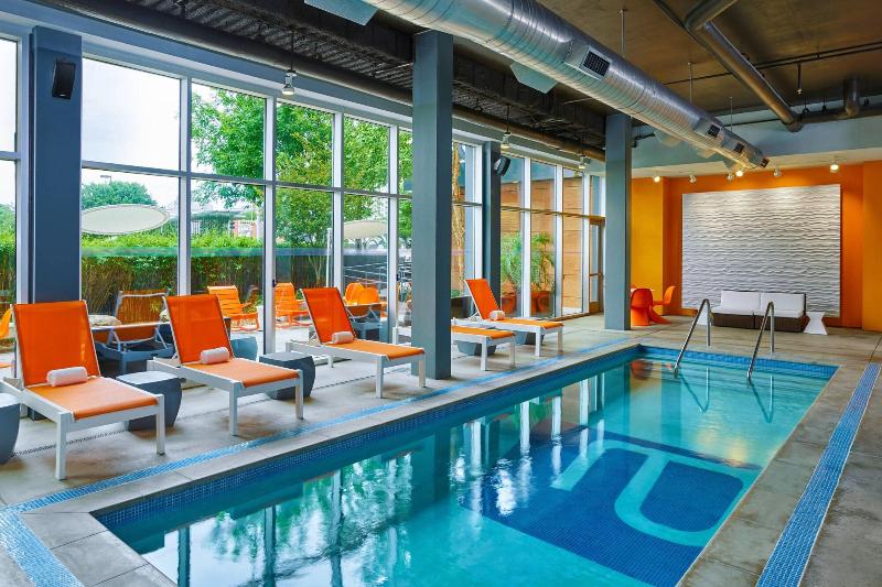 Aloft Mooresville image