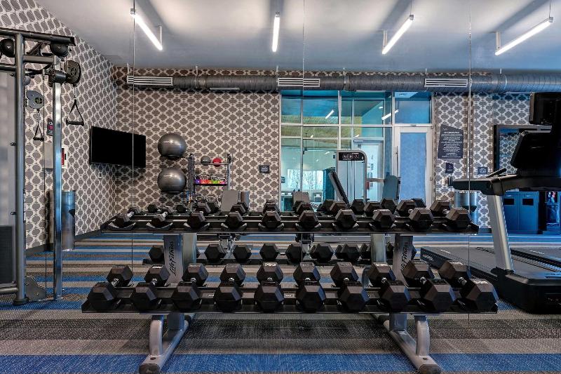 Aloft Mooresville image