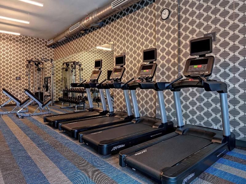 Aloft Mooresville image