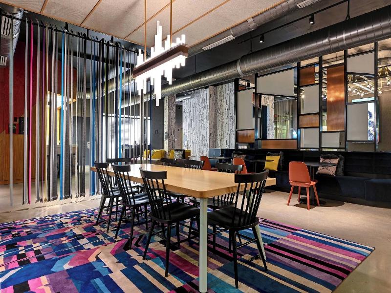Aloft Mooresville image