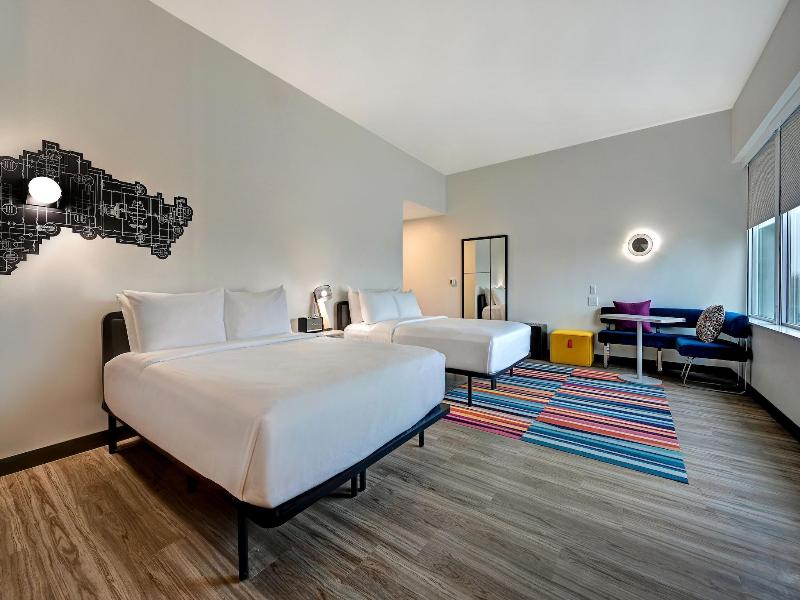 Aloft Mooresville image