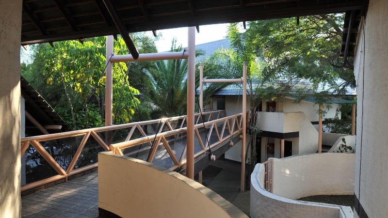 Cresta Thapama image