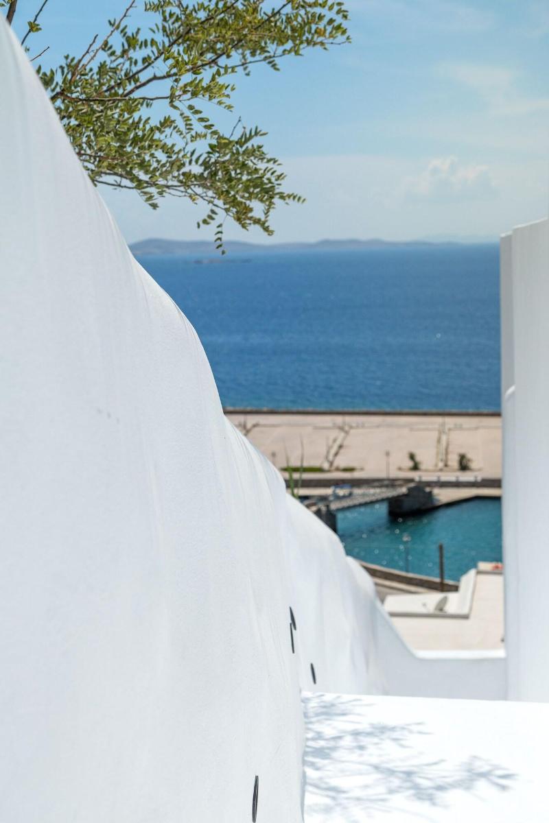 Omiros The Feelgood Hotel