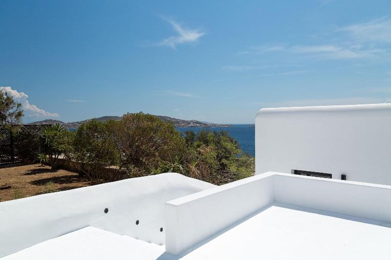 Omiros The Feelgood Hotel