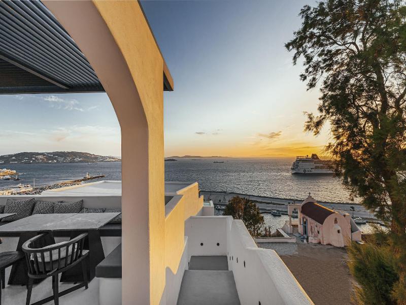 Omiros The Feelgood Hotel